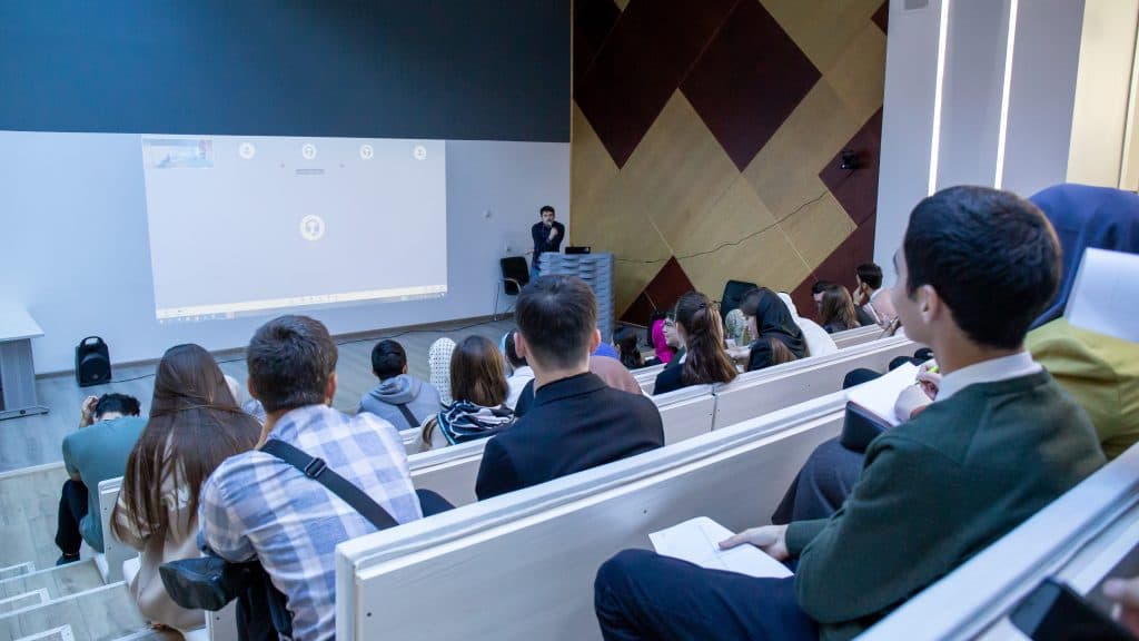 Технологическая неопределенность и продукт. Состоялись первые мастер-классы в Акселераторе ГГНТУ.